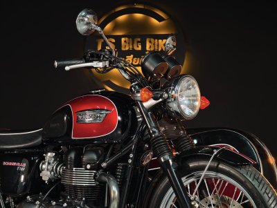 TRIUMPH BONNEVILLE T100 SIDECARS