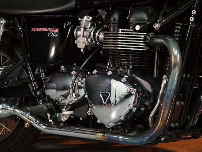 TRIUMPH BONNEVILLE T100 SIDECARS