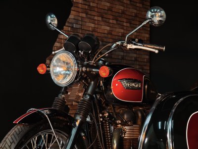 TRIUMPH BONNEVILLE T100 SIDECARS