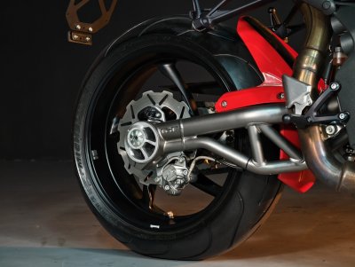 BENELLI TNT 1130 R