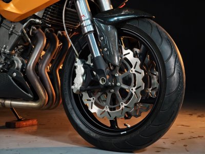 BENELLI TNT 899