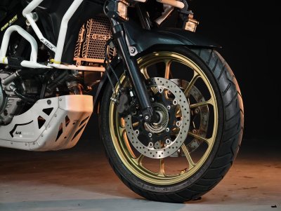 SUZUKI V-STROM 650