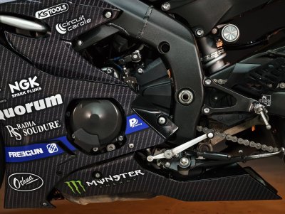 YAMAHA YZF-R6