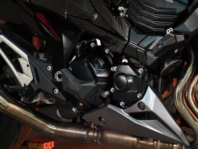 KAWASAKI Z800