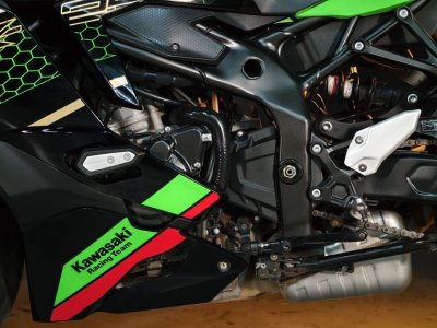 KAWASAKI ZX-25R