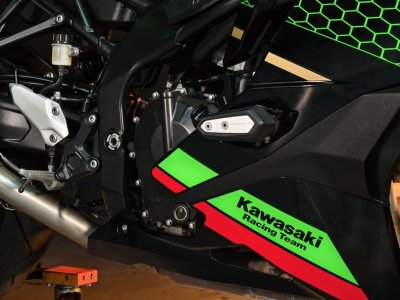 KAWASAKI ZX-25R