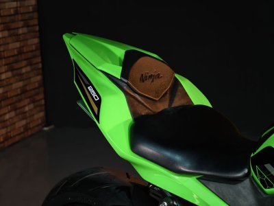 KAWASAKI ZX-25R