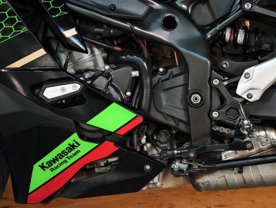 KAWASAKI ZX-25R ABS SE