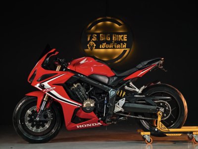 HONDA CBR650R
