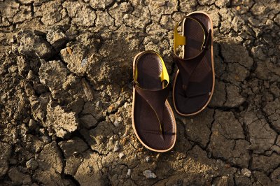 ZYNE SLINGBACK