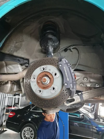 ซ่อมปอร์เช่