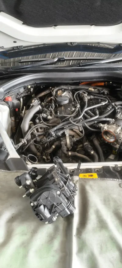 คอมแอร์BMW PHEV --แหลกละเอียด