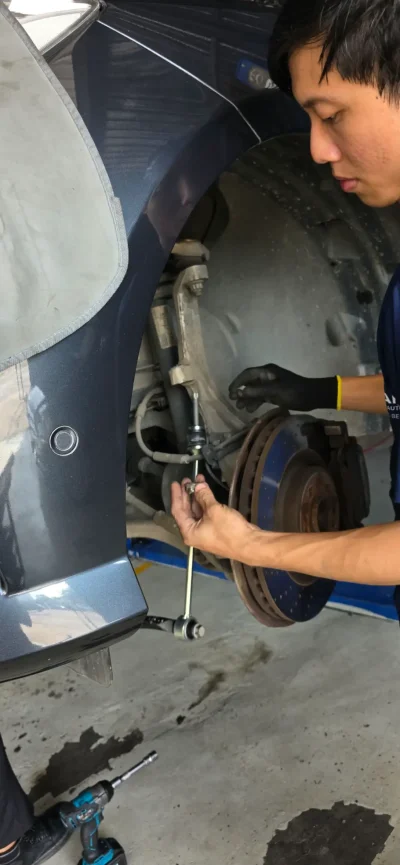 ช่างผู้เชี่ยวชาญซ่อม Mercedes-Benz พร้อมเครื่องมือเฉพาะทาง | StarFit Auto แยกท่าอิฐ นนทบุรี