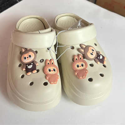 รองเท้าแฟชั่นสำหรับผู้หญิงพื้นยางนิ่มทนทาน