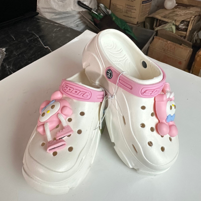 รองเท้าแฟชั่นสำหรับผู้หญิงพื้นยางนิ่มทนทาน