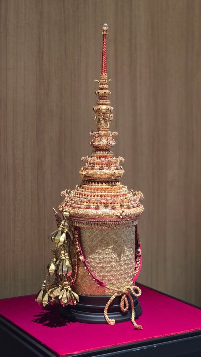 Phra Maha Phichai MongKut Phra Maha Phichai MongKut