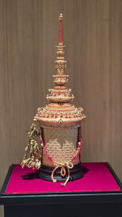 Phra Maha Phichai MongKut Phra Maha Phichai MongKut