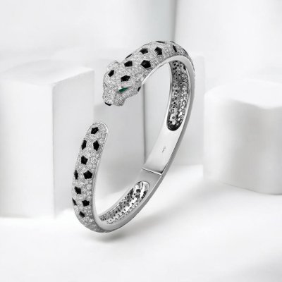 Panthère de Cartier bracelet, medium model, paved