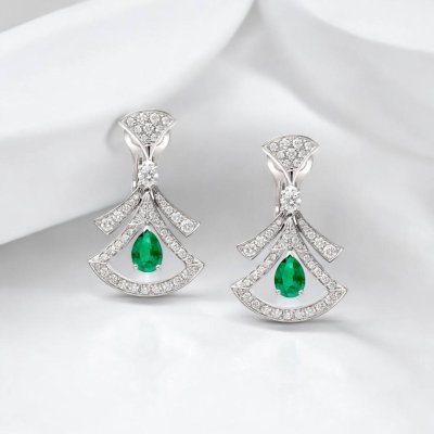DIVAS’ DREAM Earrings