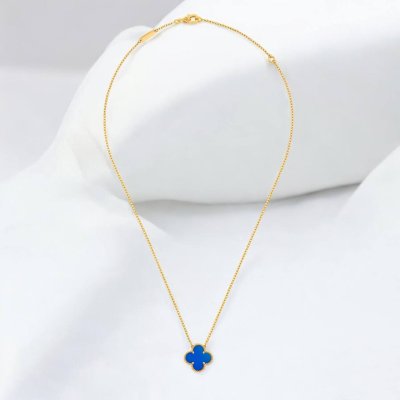 Vintage Alhambra pendant