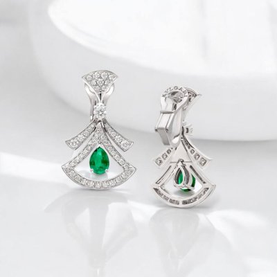 DIVAS’ DREAM Earrings