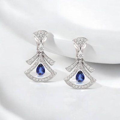 DIVAS’ DREAM Earrings