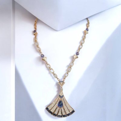 Diva Necklace