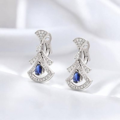 DIVAS’ DREAM Earrings