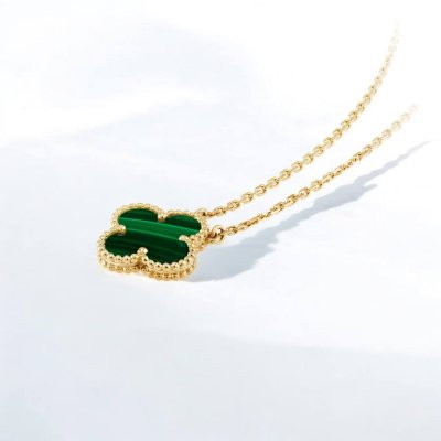 Vintage Alhambra pendant
