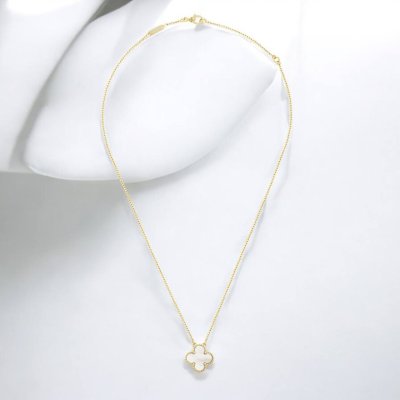 Vintage Alhambra pendant