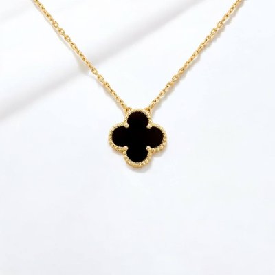 Vintage Alhambra pendant