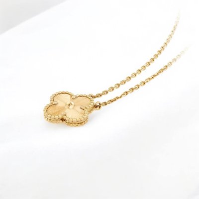 Vintage Alhambra pendant