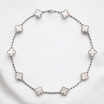 Vintage Alhambra necklace, 10 motifs