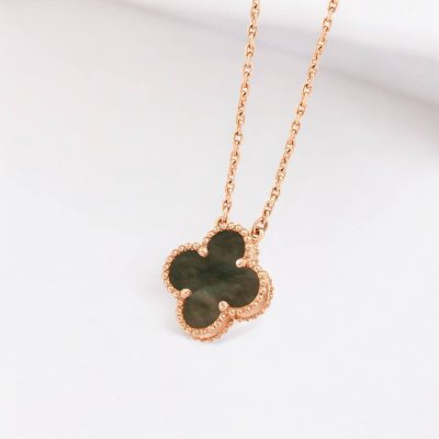 Vintage Alhambra pendant