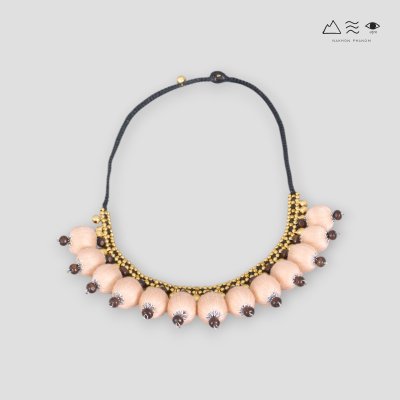 สร้อยคอเชือกถัก ลูกปัดฝ้าย