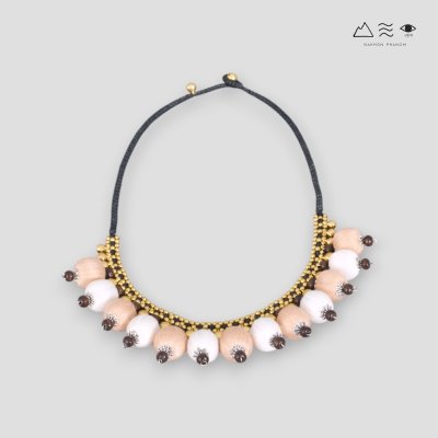 สร้อยคอเชือกถัก ลูกปัดฝ้าย