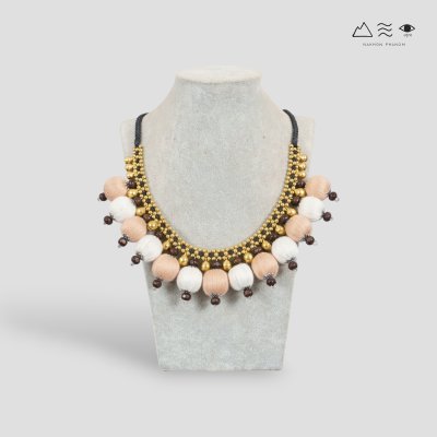 สร้อยคอเชือกถัก ลูกปัดฝ้าย