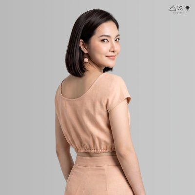 เสื้อผ้าฝ้ายทอมือ สม็อกเอวเว้าหลัง - เปลือกไม้