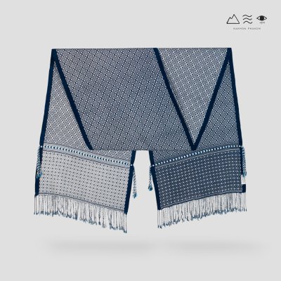 ผ้าพันคอขิดไทกะเลิง ลายตุ้มจุ้ม - คราม