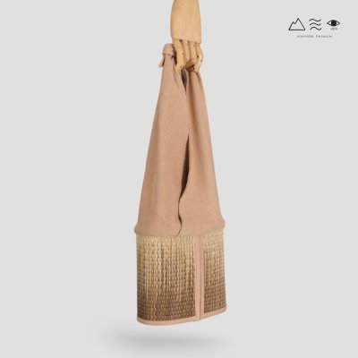 กระเป๋าสานกกหูผูกผ้าทอมือ-เปลือกไม้ กระเป๋าสานกกหูผูกผ้าทอมือ-เปลือกไม้