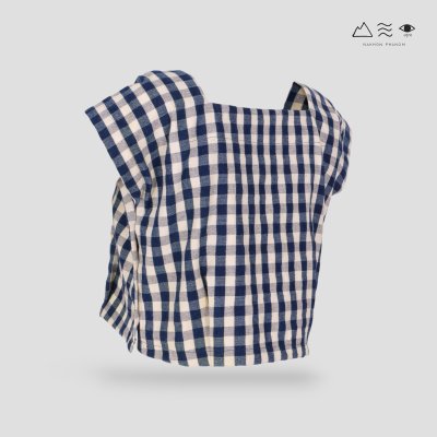 เสื้อครอปคอเหลี่ยมผ้าทอมือ คราม-ขาว