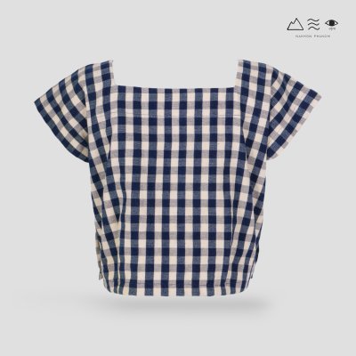 เสื้อครอปคอเหลี่ยมผ้าทอมือ คราม-ขาว