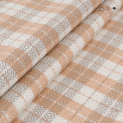 ผ้าพันคอฝ้ายทอมือย้อมสีธรรมชาติ 013 ลายตาราง-04