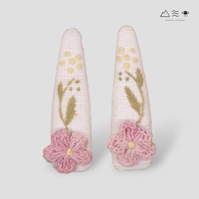 กิ๊บติดผม ผ้าฝ้ายทอ ปักลาย กิ๊บติดผม ผ้าฝ้ายทอ ปักลาย