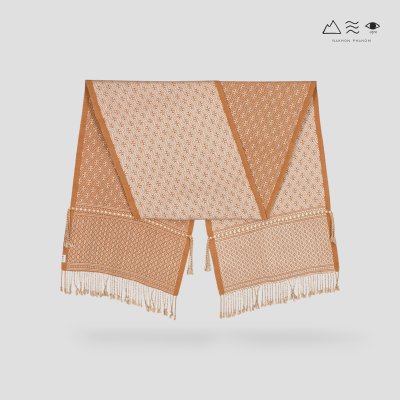 ผ้าพันคอขิดไทกะเลิง ลายดอกมะขวิด - เปลือกไม้