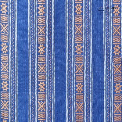 ผ้าพันคอฝ้ายย้อมครามทอมือยกขิด 002 ลายดอกมะส้าน