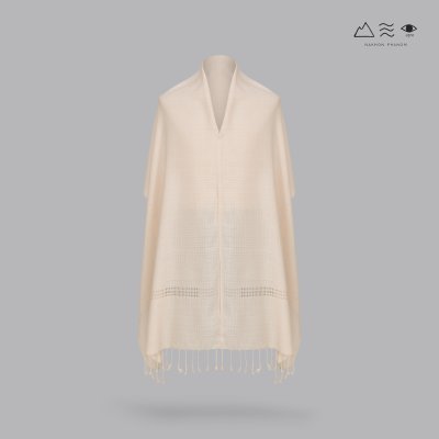 ผ้าคลุมไหล่เล็ก ยกลายตาราง-สีเบจ