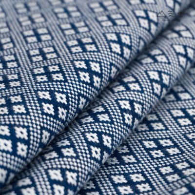 ผ้าพันคอขิดไทกะเลิง ลายตุ้มจุ้ม - คราม