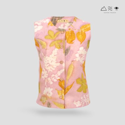 ECO เสื้อแขนกุด ญ กระดุมหน้า สีรังครั่ง
