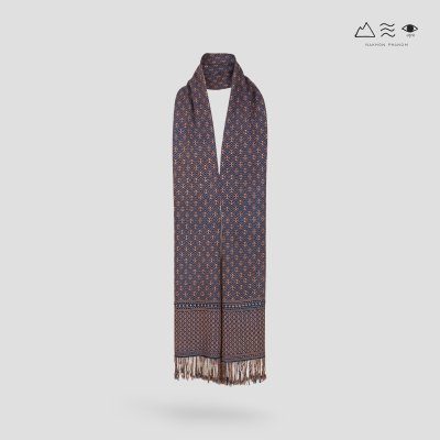 ผ้าพันคอขิดไทกะเลิง ลายดอกมะขวิด คราม-เปลือกไม้